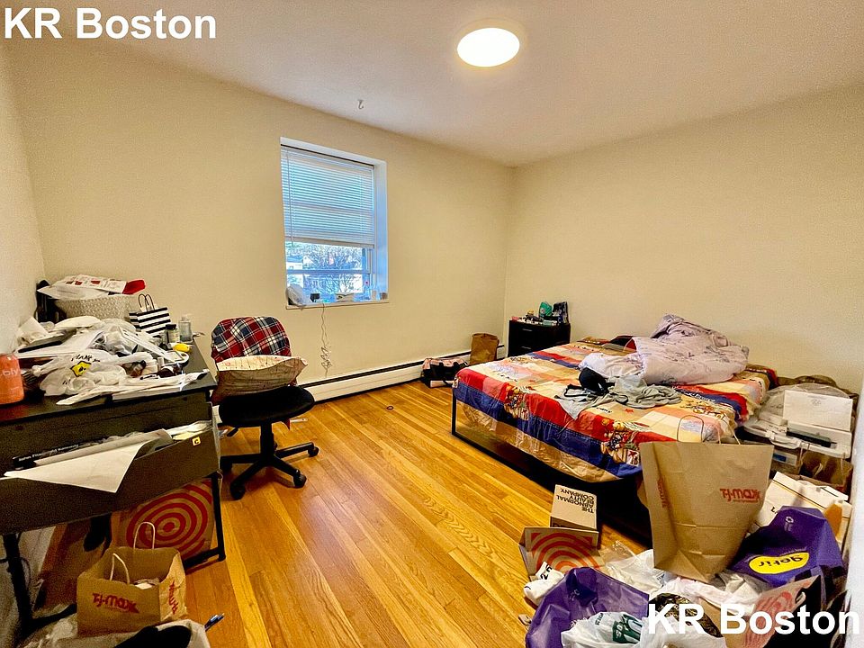 1st image of 109 Babcock St #15R
