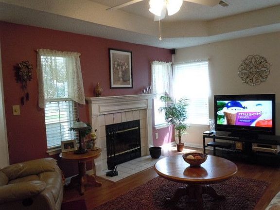 3rd image of 112 Cotton Bend Dr SW