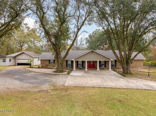 438 Brasseaux Rd, Carencro, LA 70520