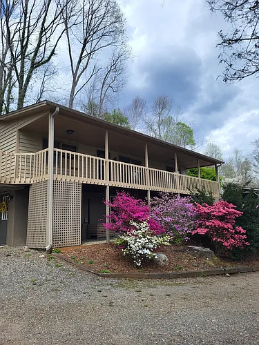 95 Woodland Dr Photo 1