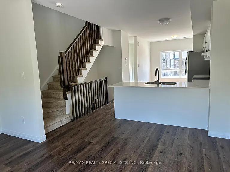 720 Grey St #19 — Photo 15