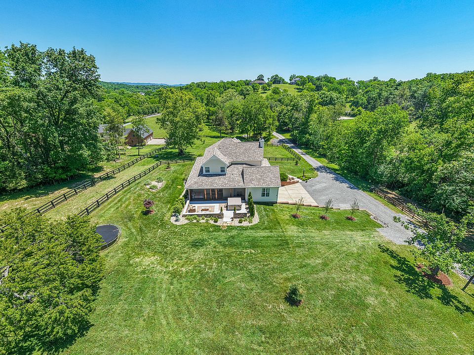 97th image of 157 Giles Ln