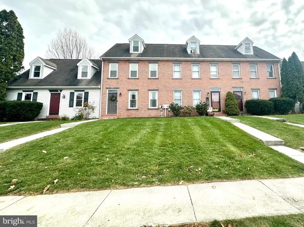 1940 Clinton Ave #93, Chambersburg, PA 17201