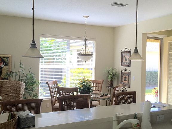 3rd image of 2616 Cottonwood Ln