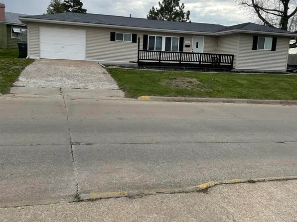 1901 Plank Rd, Keokuk, IA 52632