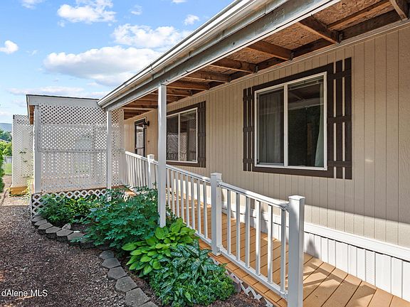 3rd image of 2234 W Gueneveres Way