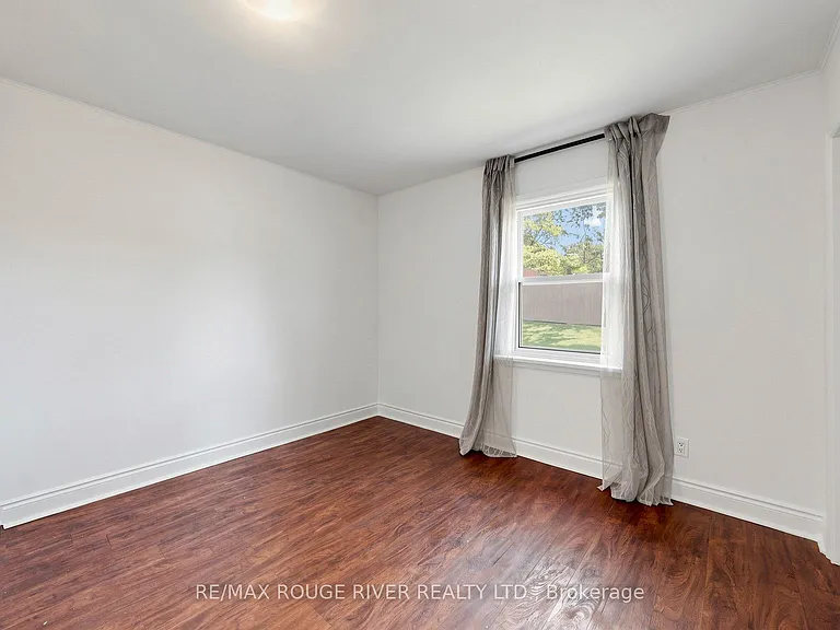 1884 Liverpool Rd — Photo 16