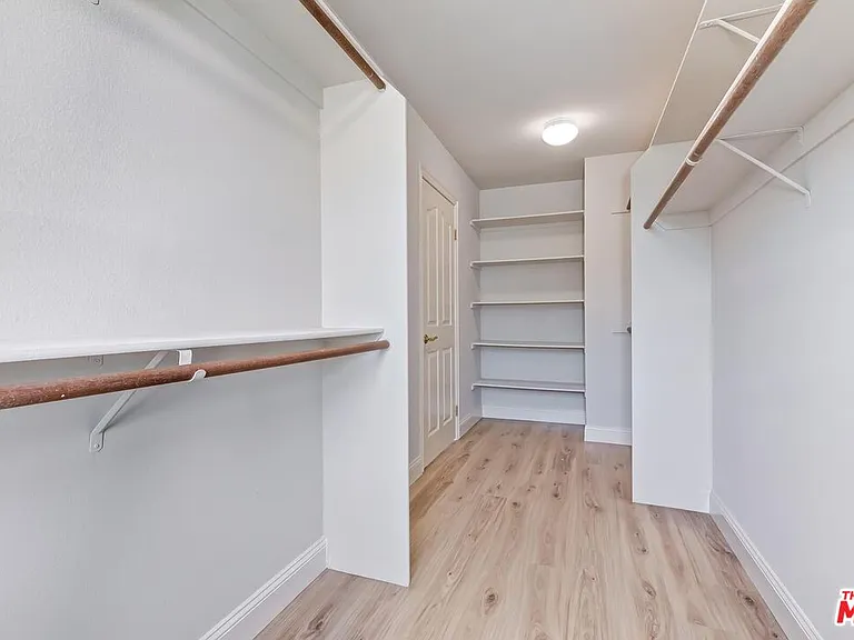 11603 Mississippi Ave — Photo 22