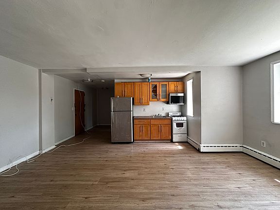2nd image of 2465 Kennedy Blvd #2F