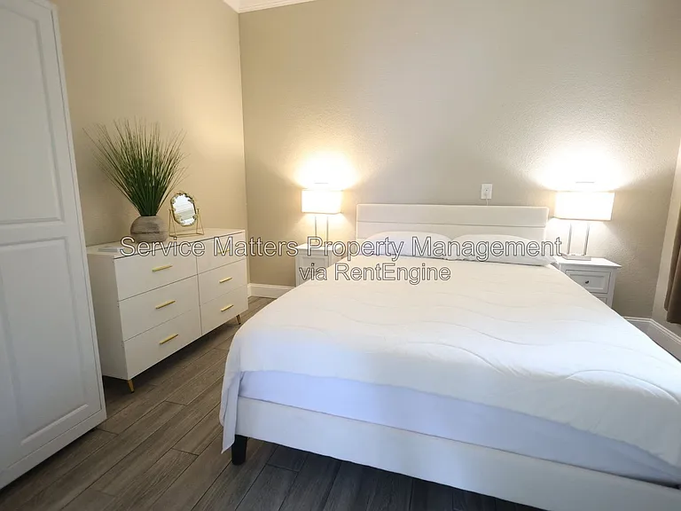 8184 Excelsior Dr — Photo 7
