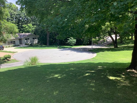 4th image of 8815 W 66th St