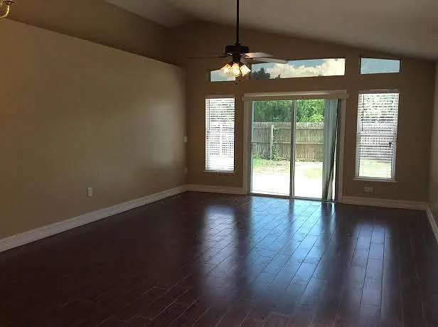 8215 Golden Chickasaw Cir — Photo 3