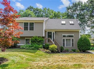 5 Haywood Rd, Coventry, RI 02816