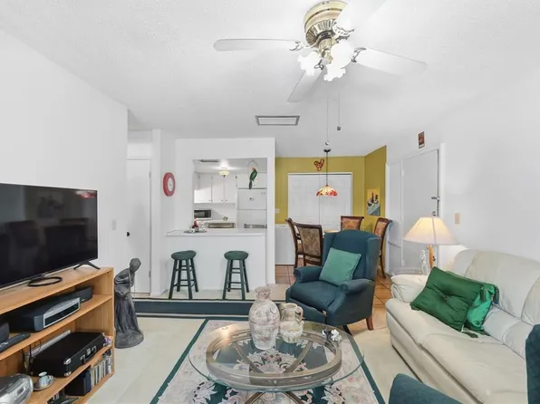 3853 S LAKE DRIVE #165, TAMPA, FL 33614