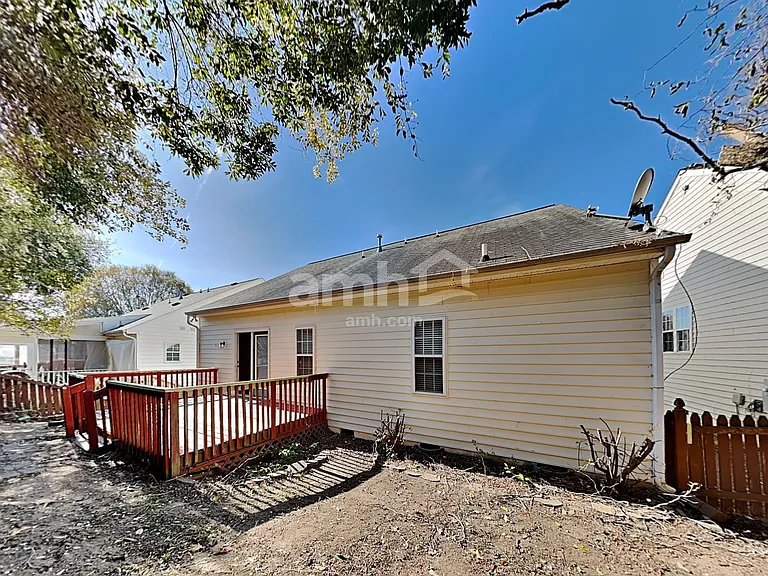 5320 Sahalee Way — Photo 20