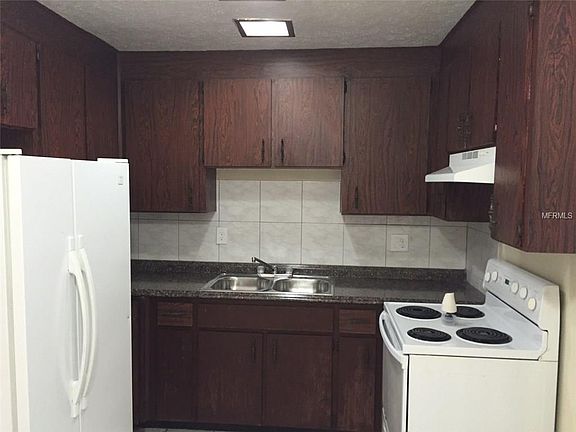 4th image of 10601 N Aster Ave
