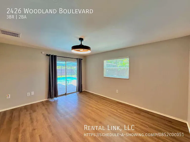 2426 Woodland Blvd — Photo 24