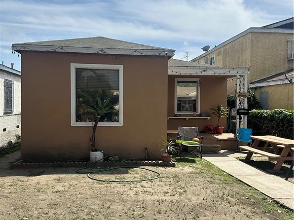 954 E 111th Dr, Los Angeles, CA 90059