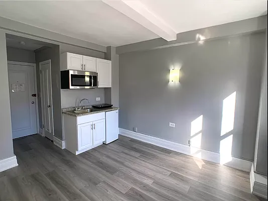 Rented by Tourma Realty LLC | media 10