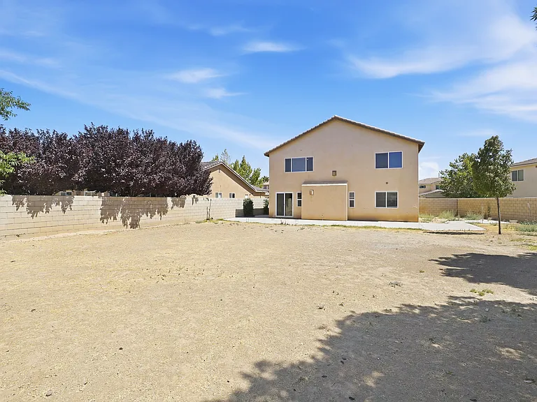 3627 E Avenue H10 — Photo 2