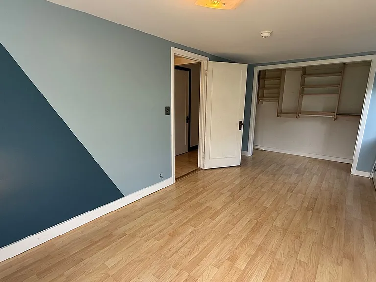 808 W 19th Ave — Photo 18
