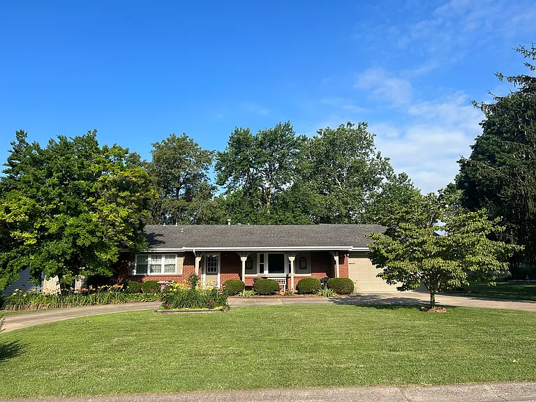 1923 S Arcadia Ave — Photo 1