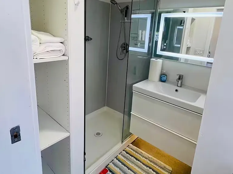 503 K St #1FSTUDIO — Photo 11