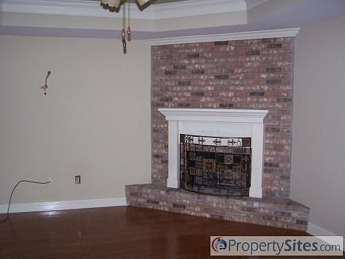 2nd image of 506 Clayton Dr
