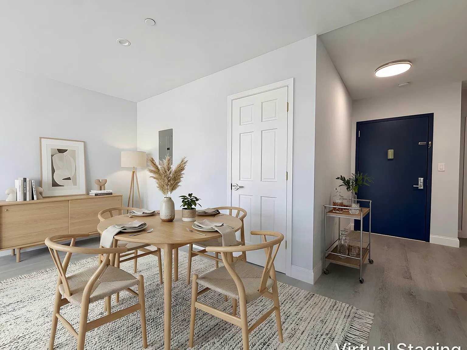 142 Huron Street — Photo 2