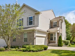 1493 Yellowstone Dr, Streamwood, IL 60107