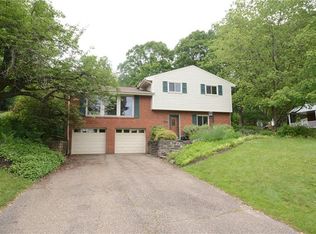 2447 Tanglewood Dr, Allison Park, PA