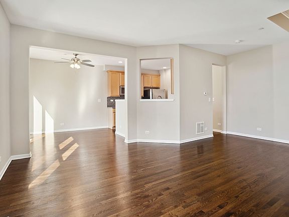 4th image of 1529 Yellowstone Dr