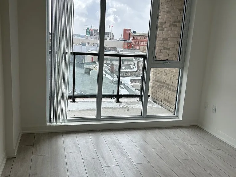 55 Duke St W #315 — Photo 7