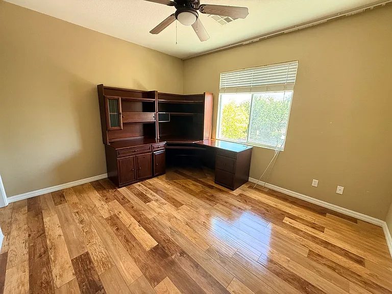 7743 Villa De La Paz Ave — Photo 32