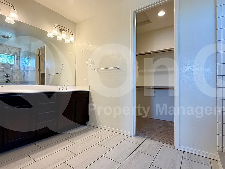 3749 E Stiles Ln — Photo 17