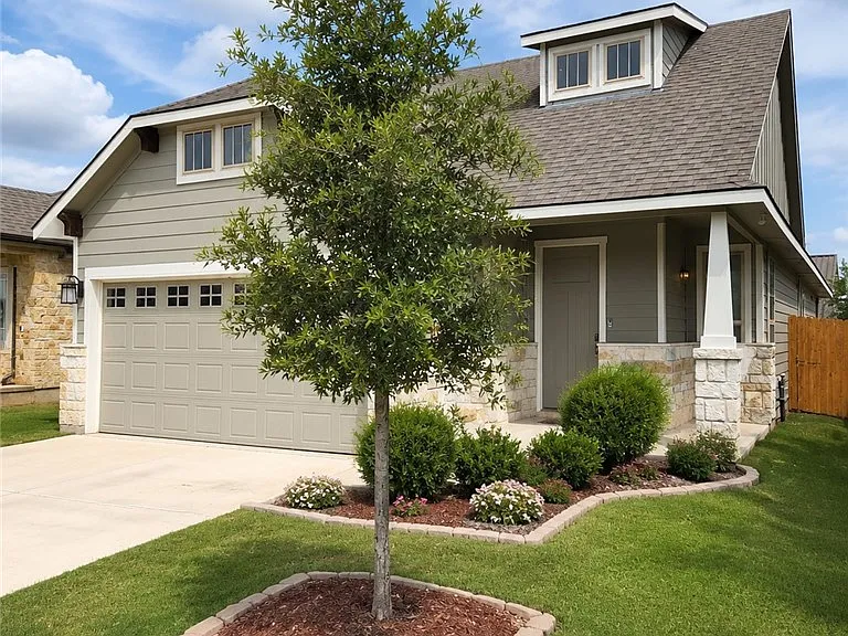 1105 Toledo Bend Dr — Photo 2