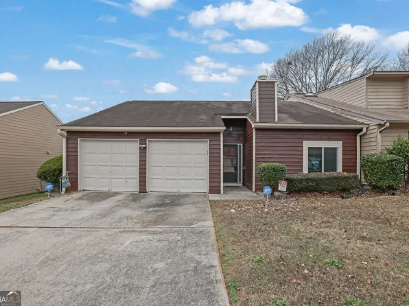 1533 Burnstone Dr, Stone Mountain, GA 30088
