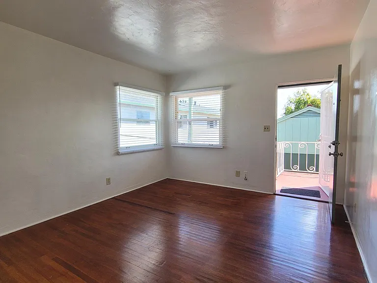 3724 Ingraham St #3724 — Photo 4