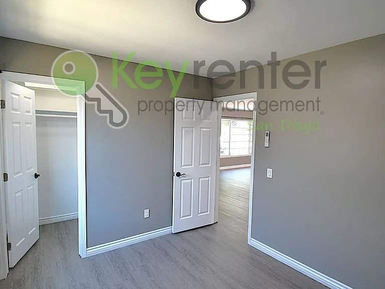 652 N Cuyamaca St N — Photo 5