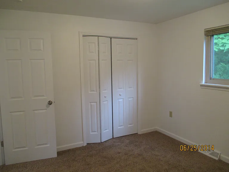 417 Brown Ave — Photo 10