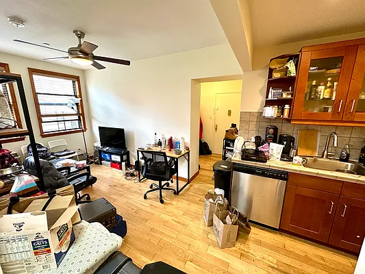 Rented by OvCo Realty | media 21