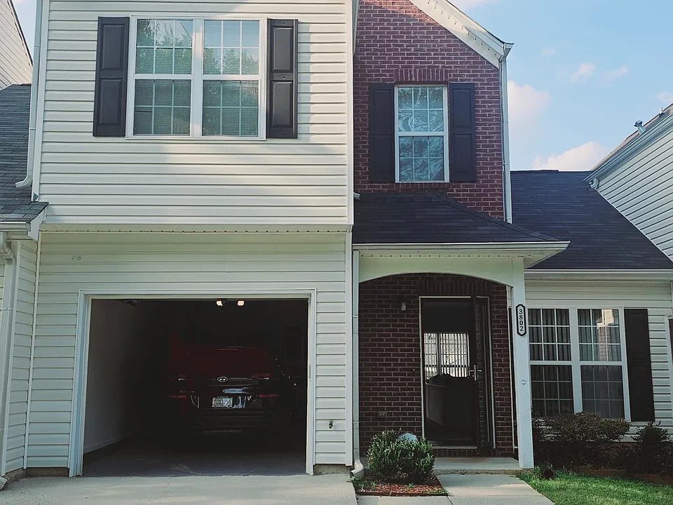 3802 Rector Dr