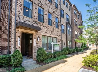 45127 Kincora Dr, Sterling, VA 20166