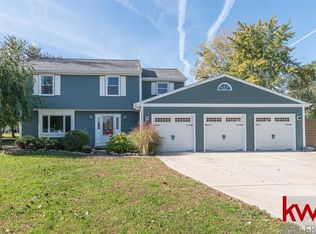 1052 Cutler Cir, Saline, MI