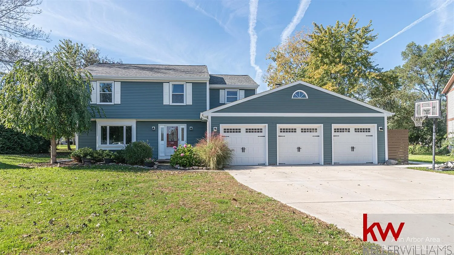 1052 Cutler Cir photo 1