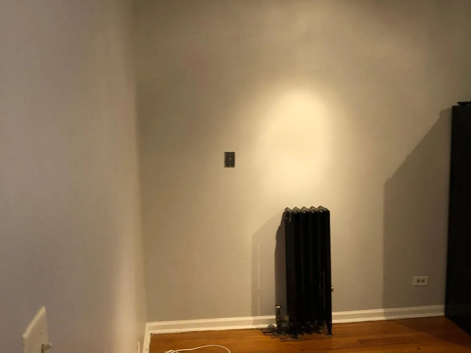 6807 S Harper Ave — Photo 2