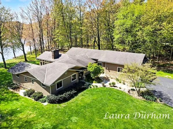 3636 Vienna Stras St, Holland, MI 49423