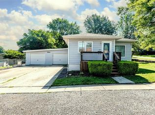 204 Cook St, Troy, IL 62294