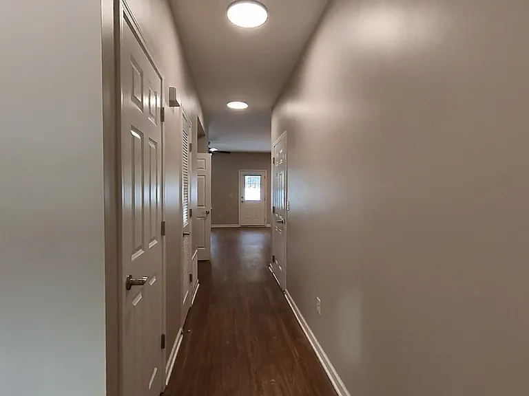 Maple Brooke & Hunt Club Town homes — Photo 5