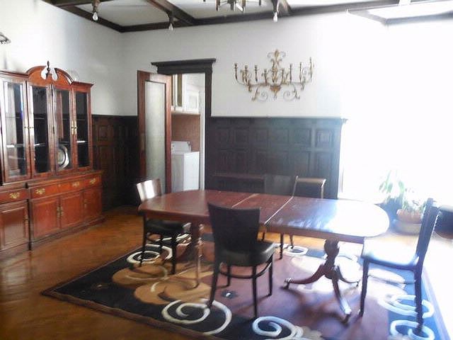 2nd image of 1328 Union St